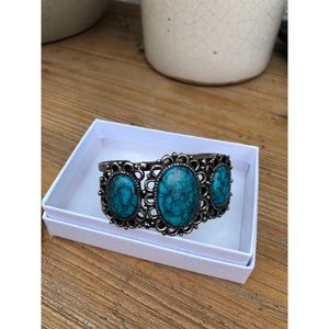 Vintage Silver and Turquoise Bangle